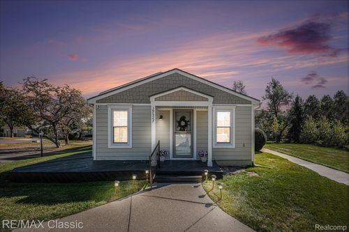 39527 Village Wood Rd, Novi, MI, 48375-4550 | Card Image