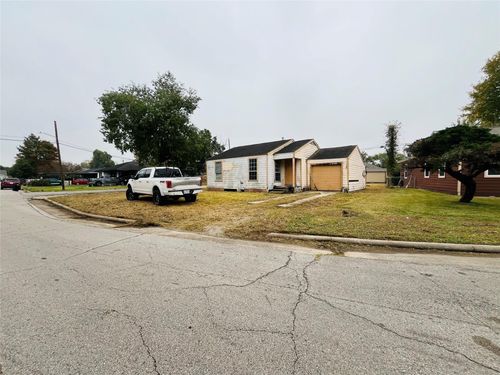 2224 11th St, Galena Park, TX, 77547-2200 | Card Image