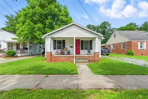 313 Saint James Ave, Suffolk, VA, 23434-5732 | Card Image