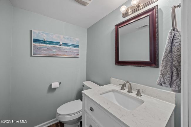 141 Apache Trl, Townhouse with 3 bedrooms, 3 bathrooms and null parking in Havelock NC | Image 6