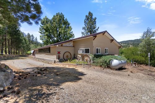 84 Clear Creek Dr, Boise, ID, 83716-3016 | Card Image