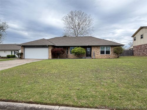 201 Foltz Ln, Muskogee, OK, 74403-6120 | Card Image