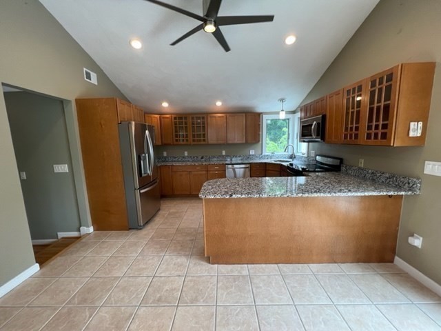 Holten St, Danvers, MA 01923