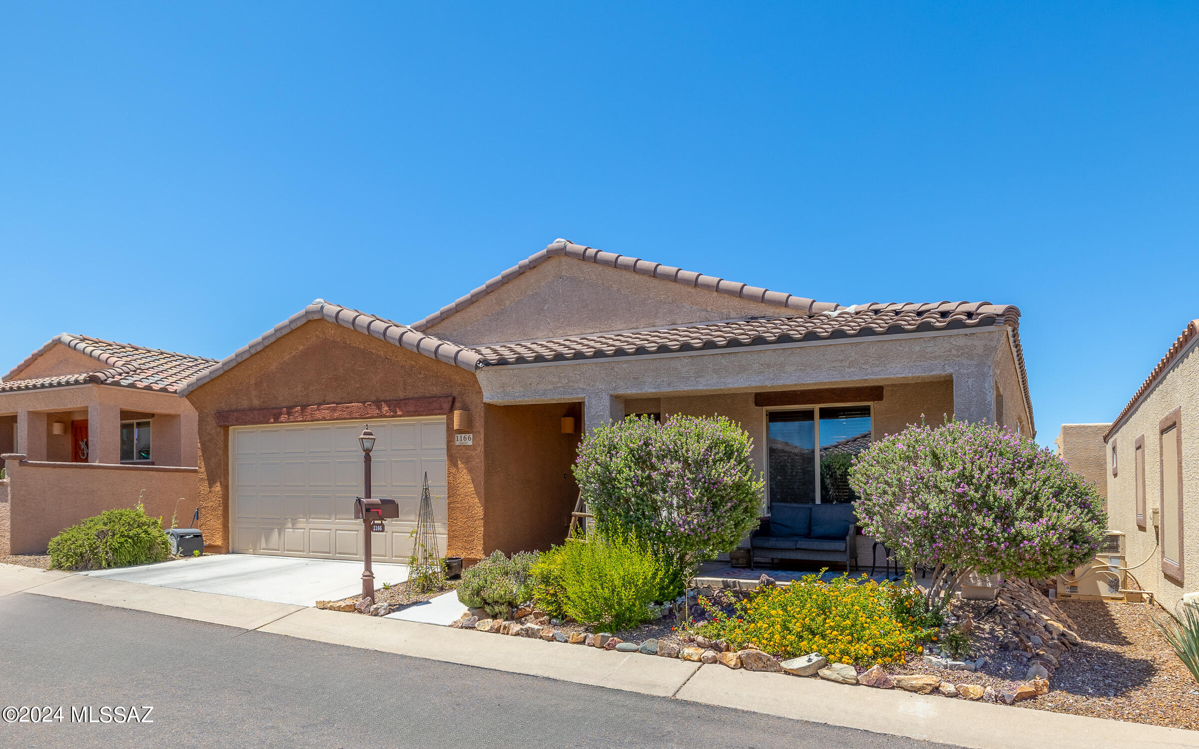 Calle Trio Los Panchos , Sahuarita, AZ 85629