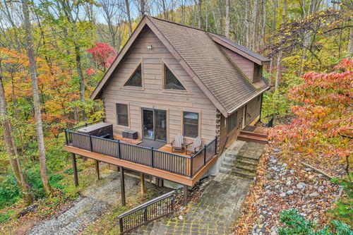 94 Lakecrest Dr, Hardy, VA, 24101-3120 | Card Image