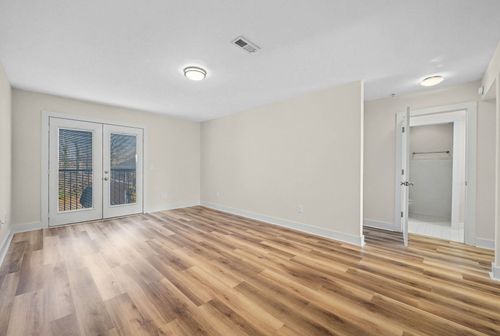 unit-302-540 N 2nd St, Clarksville, TN, 37040-3192 | Card Image