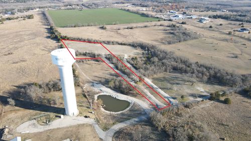 251 Bh Cooke Ln, Van Alstyne, TX, 75495-2757 | Card Image