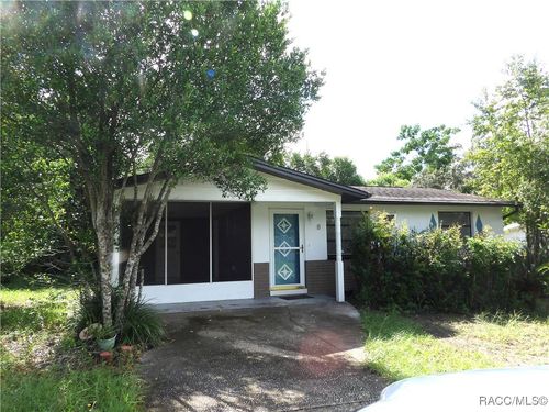 8 E Golden St, Beverly Hills, FL, 34465-3200 | Card Image