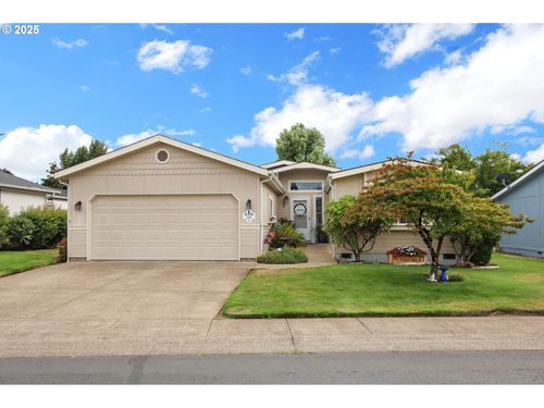 119 Tyson Dr, Cottage Grove, OR, 97424-9548 | Card Image