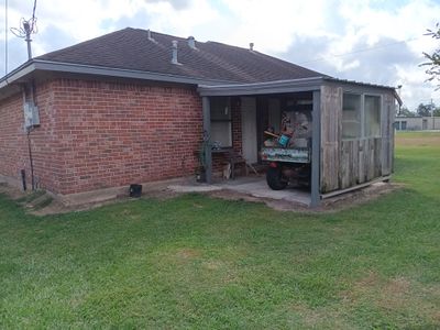 201 Rice St, House other with 3 bedrooms, 1 bathrooms and null parking in Angleton TX | Image 3