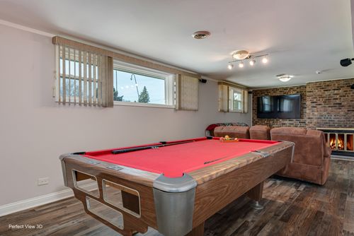 10817 S Oak Park Ave, Worth, IL, 60482-1520 | Card Image