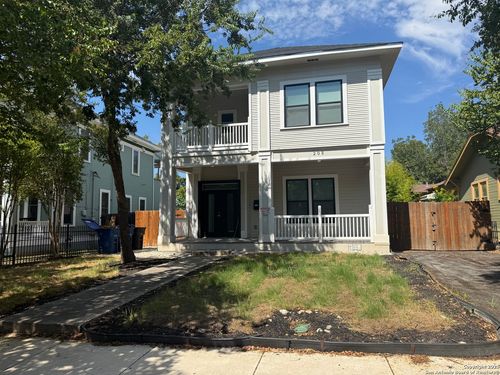 205 Ira Ave, San Antonio, TX, 78209-7017 | Card Image