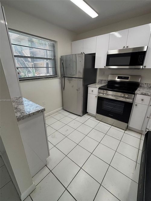 apt-115-10865 Sw 112th Ave, Miami, FL, 33176-3228 | Card Image
