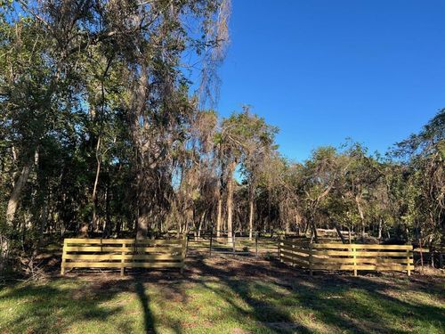 519 Country Oaks St, Brazoria, TX, 77422 | Card Image