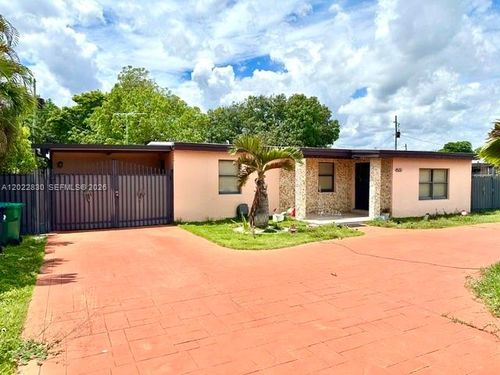 4500 Sw 97th Avenue, Miami, FL, 33165 | Card Image