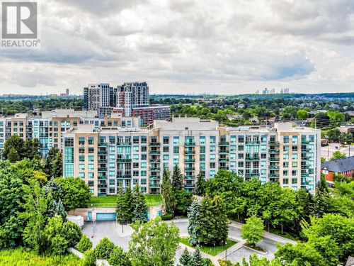 713-3 Ellesmere St, Richmond Hill, ON, L4B4N2 | Card Image