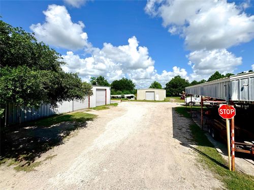 2052 County Road 540, Alvin, TX, 77511-7906 | Card Image