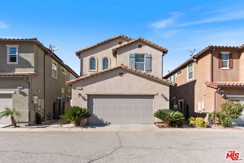 19861 Via Beeler, Newhall, CA, 91321-2120 | Card Image