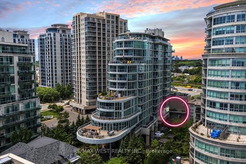 202-2067 Lake Cres, Etobicoke, ON, M8V | Card Image