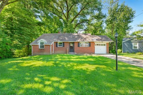 287 Westwood Pl, East Alton, IL, 62024-1642 | Card Image