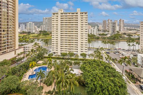 1004-421 Olohana St, Honolulu, HI, 96815-2164 | Card Image