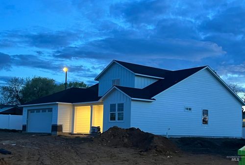 1067 W Troy St, Kuna, ID, 83634 | Card Image