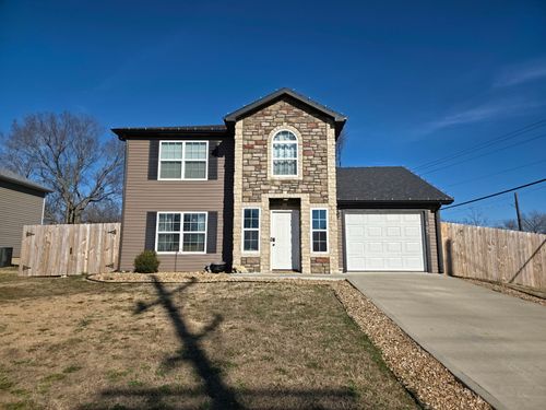 105 W Craig St, Stockton, MO, 65785-9527 | Card Image