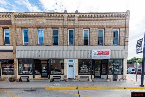 147 S Broadway, Wells, MN, 56097-1627 | Card Image