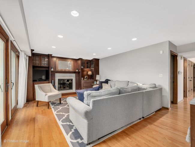 1000 Surrey Ln, House other with 4 bedrooms, 3 bathrooms and 3 parking in Itasca IL | Image 17