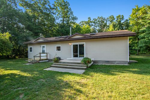 1067 Sullivan Rd, Ravenna, MI, 49451-9773 | Card Image