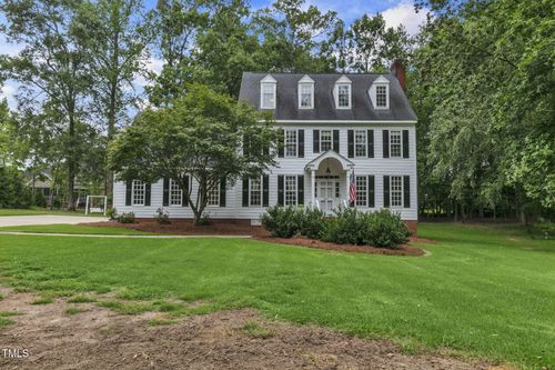 2811 Deerfield Ln N, Wilson, NC, 27896-8743 | Card Image