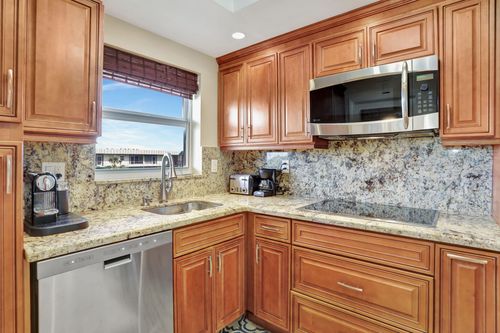 403-806 Se 7th St, Deerfield Beach, FL, 33441-4862 | Card Image
