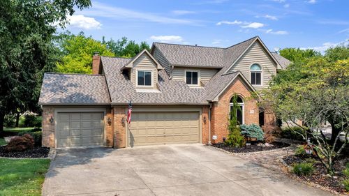688 Southbluff Dr, Westerville, OH, 43082-8603 | Card Image