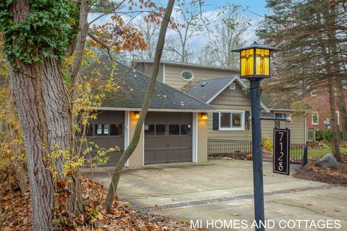 7128 116th Ave, Fennville, MI, 49408-9728 | Card Image