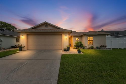 8715 Hampden Dr, TAMPA, FL, 33626-2934 | Card Image