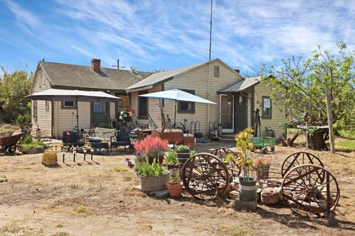 21398 Oleander Avenue, Manteca, CA, 95337 | Card Image