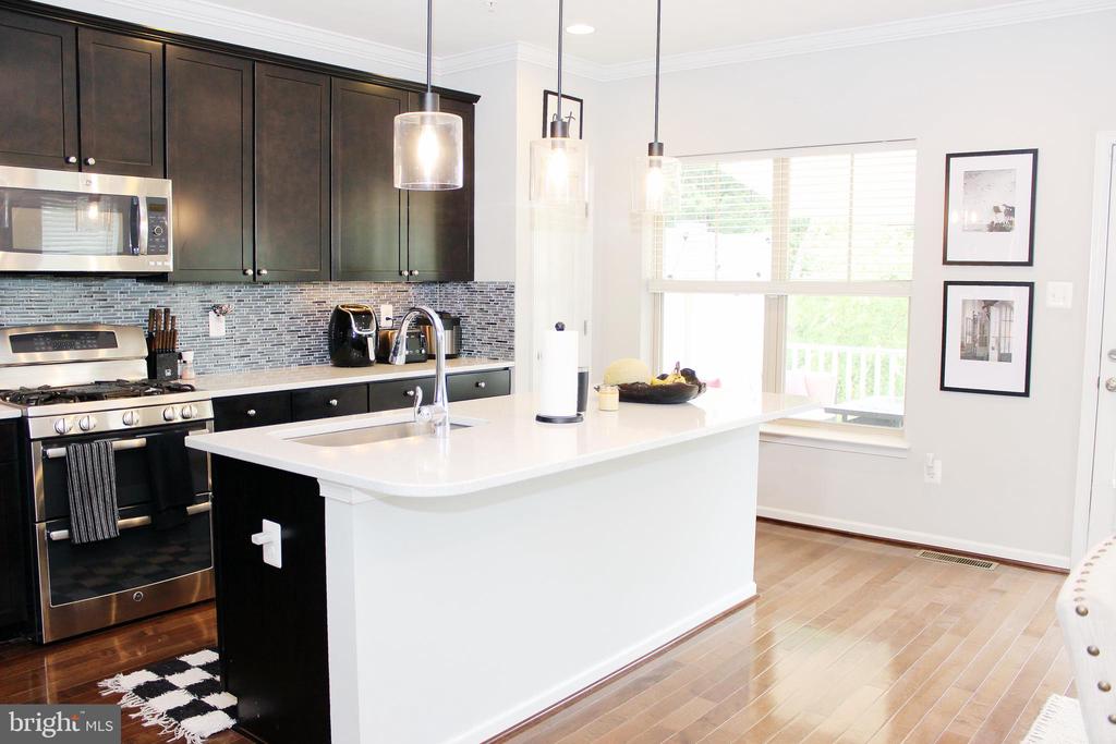 Brennanhill Dr, Glen Burnie, MD 21060