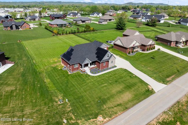 240 Brennan Ct, House other with 3 bedrooms, 2 bathrooms and null parking in Shepherdsville KY | Image 18