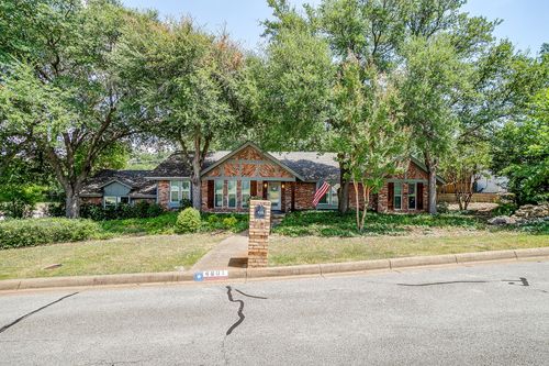 4801 Willow Run Ct, Fort Worth, TX, 76132-1518 | Card Image