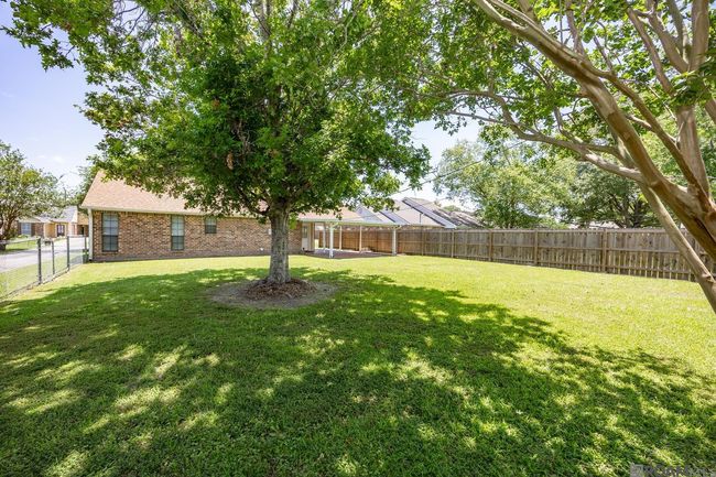 2014 E Catalpa St, House other with 3 bedrooms, 2 bathrooms and 2 parking in Gonzales LA | Image 21