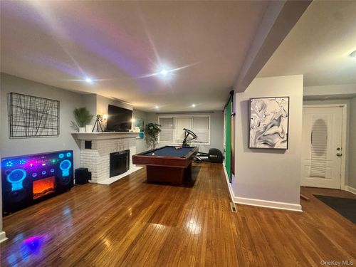 83 Lake Region Blvd, Monroe, NY, 10950-1136 | Card Image