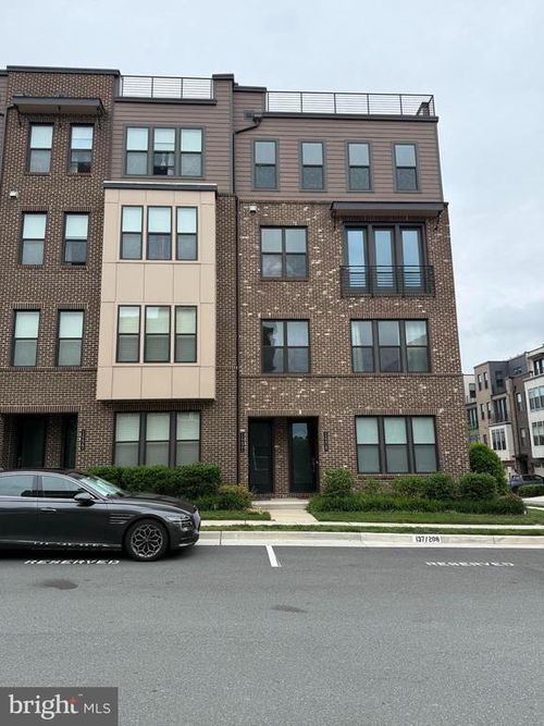 1006-14421 Beckett Glen Cir, CHANTILLY, VA, 20151-2140 | Card Image