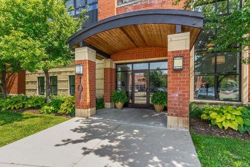 unit-407-101 Saint Olaf Ave, Northfield, MN, 55057-5013 | Card Image