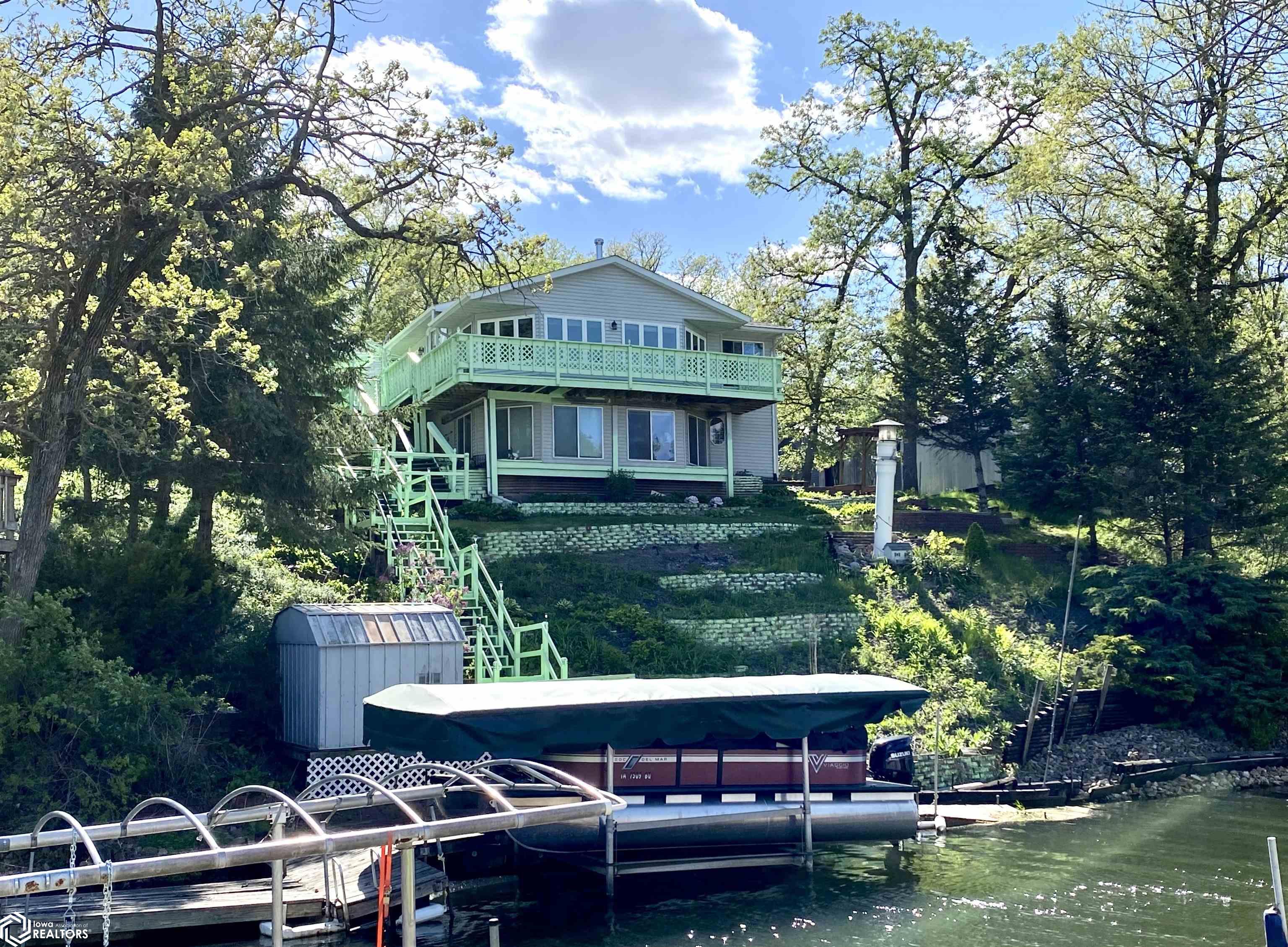 Lakeshore Dr, Brooklyn, IA 52211