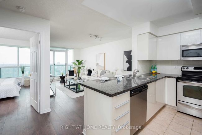 1106 - 4850 Glen Erin Dr, Condo with 1 bedrooms, 1 bathrooms and 1 parking in Mississauga ON | Image 7