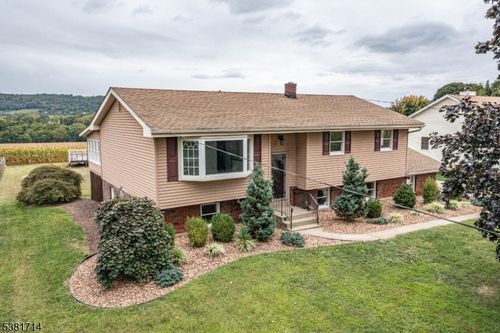 21 Stewartsville Rd, Stewartsville, NJ, 08886-3135 | Card Image