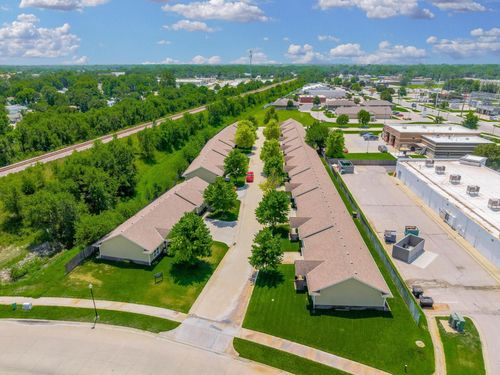 201 E Karla Ave, Haysville, KS, 67060-1824 | Card Image
