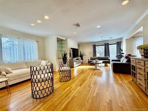 1-75 Greenway Close, Rye Brook, NY, 10573-1505 | Card Image