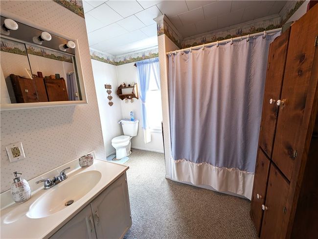 408 S Hickory St, House other with 3 bedrooms, 1 bathrooms and 1 parking in Scottdale PA | Image 14