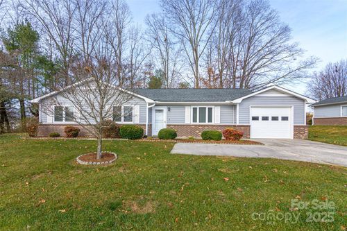 308 Dellford Ct, Hendersonville, NC, 28792-2963 | Card Image